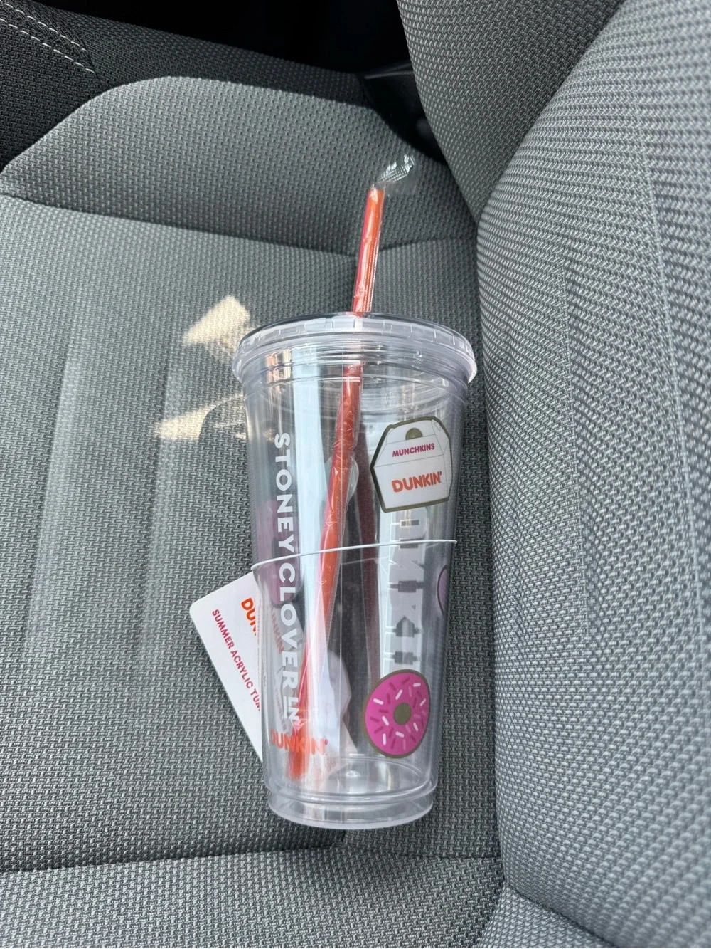 Stoney Clover x d Dunkin’ Donuts clear tumbler with pink donut accents